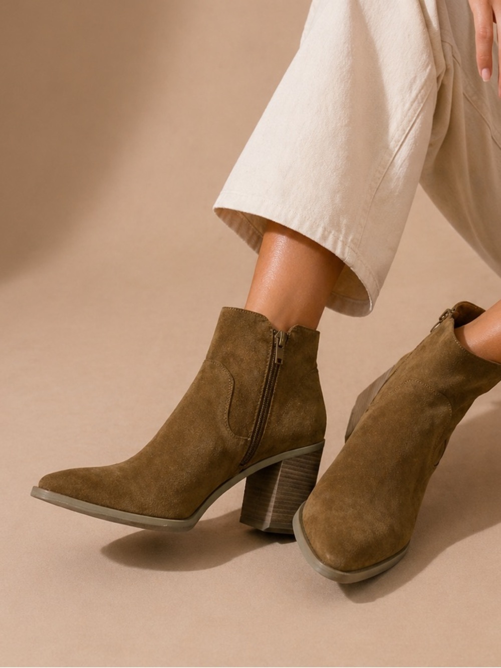 Brown Suede Ankle Booties Block Heel Tassel Boho Western Chic 8
